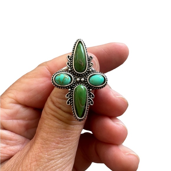 Green and Turquoise Stone Silver Ring - Picture 6 of 6